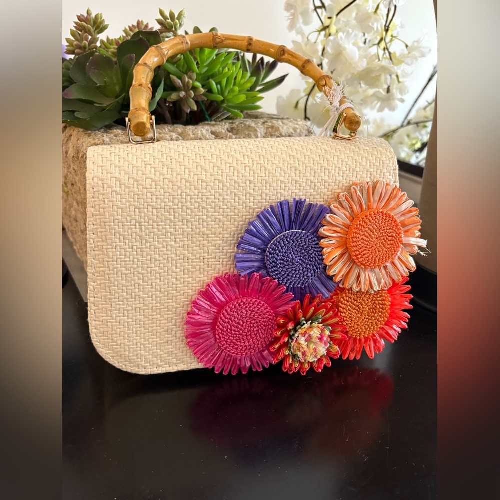 Floral Embellished Cream Woven Bag
